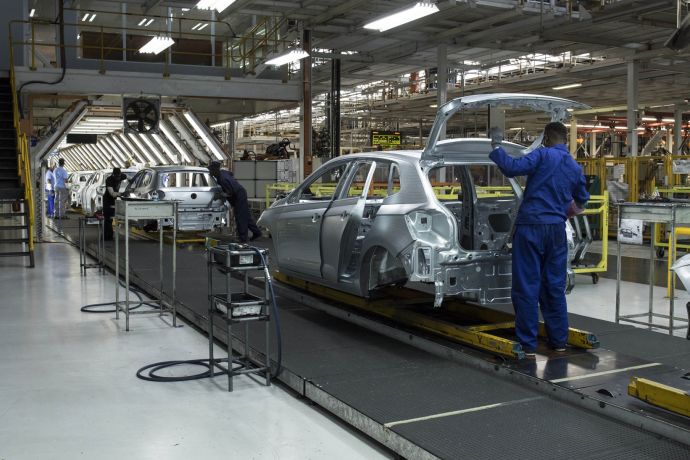 German industry orders rise further amid car sector recovery